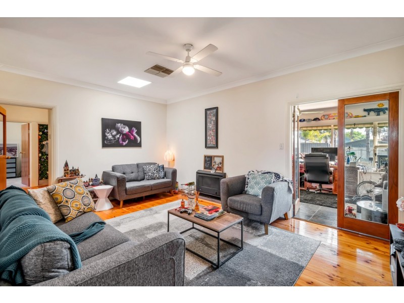 2 Carbnet Place, Seacombe Gardens SA 5047