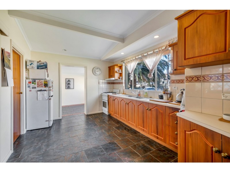 2 Carbnet Place, Seacombe Gardens SA 5047