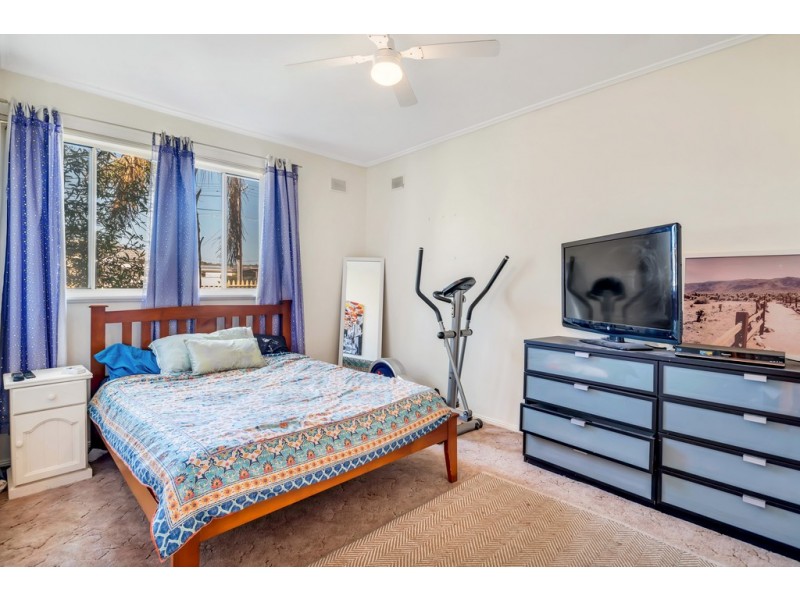 2 Carbnet Place, Seacombe Gardens SA 5047