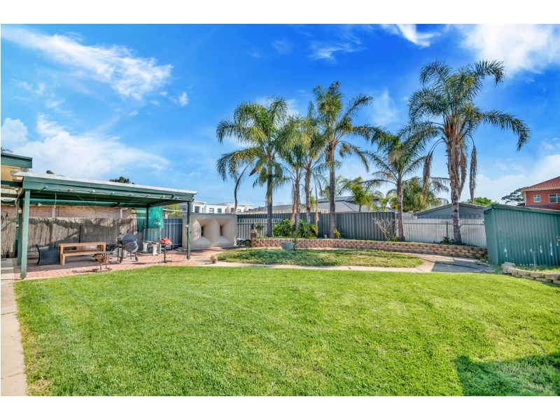 2 Carbnet Place, Seacombe Gardens SA 5047