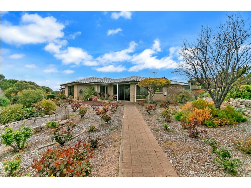 1 Olivier Terrace, Hallett Cove SA 5158