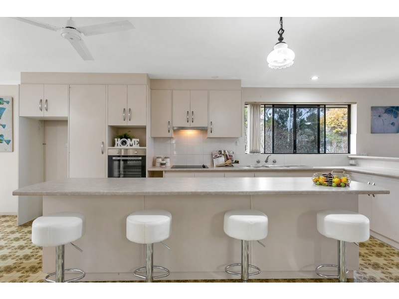 1 Olivier Terrace, Hallett Cove SA 5158