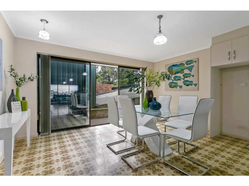 1 Olivier Terrace, Hallett Cove SA 5158