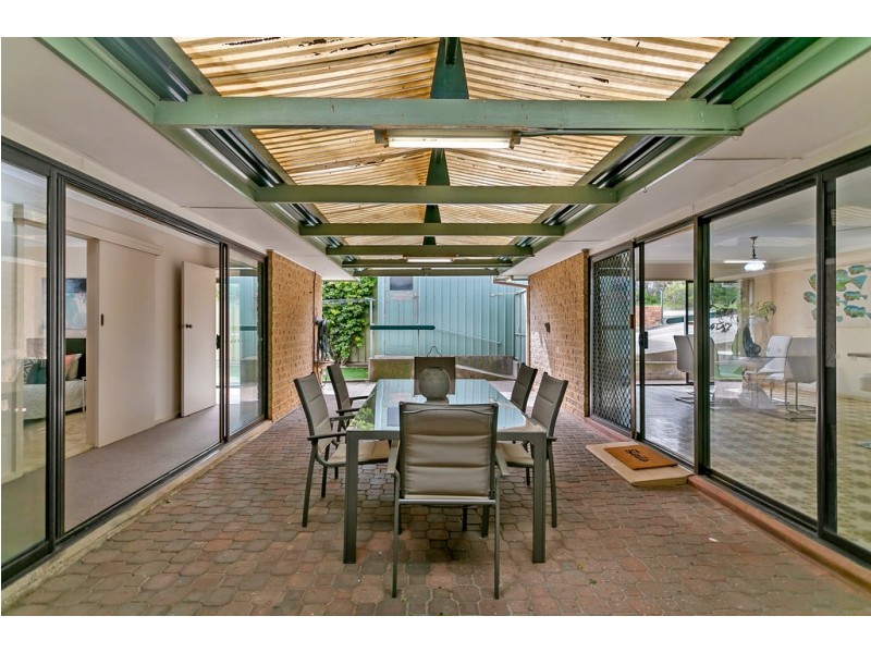 1 Olivier Terrace, Hallett Cove SA 5158