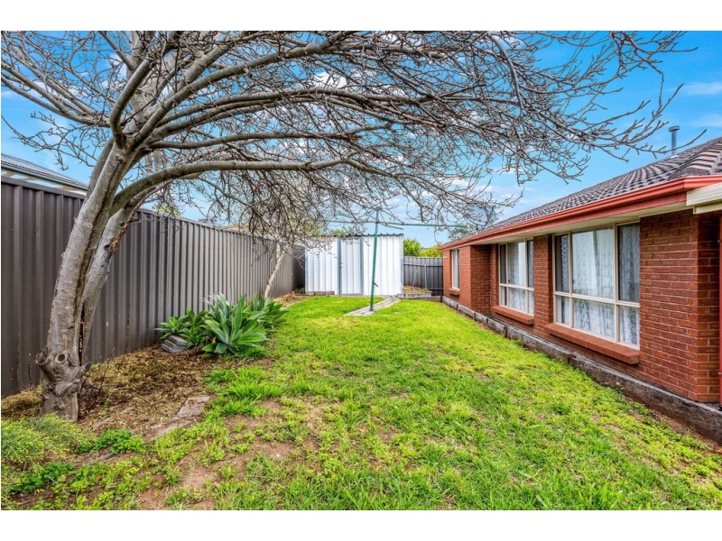 2 Traeger Court, Woodcroft SA 5162