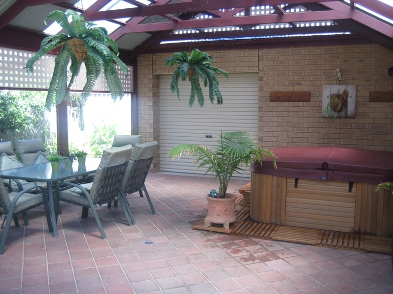 16 Alana Walk, Woodcroft SA 5162