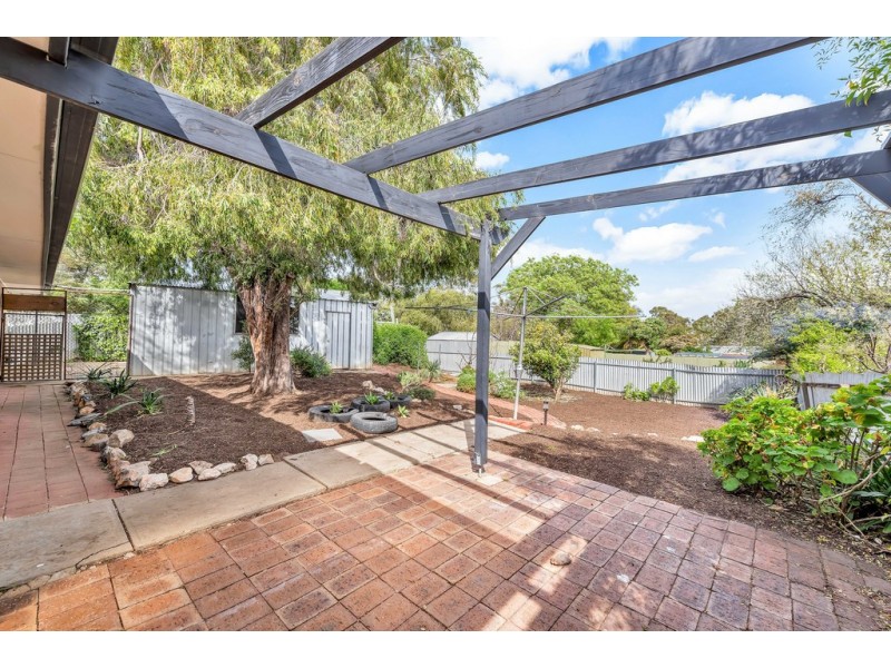 12 Roxanne Street, Happy Valley SA 5159