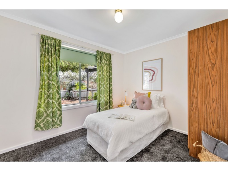 12 Roxanne Street, Happy Valley SA 5159