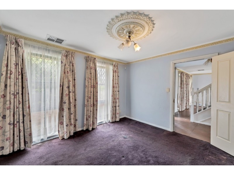 20 Freebairn Drive, Hallett Cove SA 5158