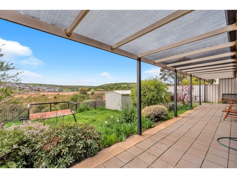 20 Freebairn Drive, Hallett Cove SA 5158