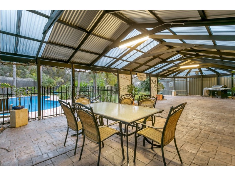 10 Caspian Court, Woodcroft SA 5162