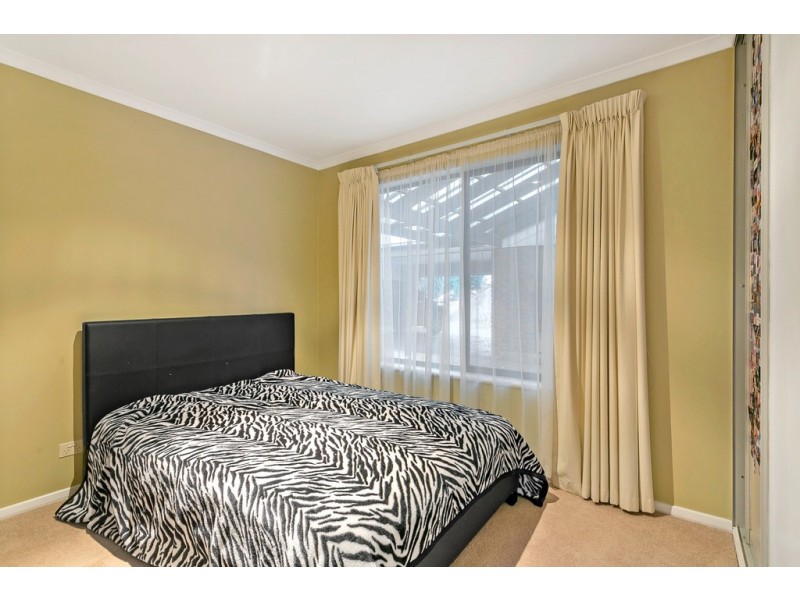 10 Caspian Court, Woodcroft SA 5162