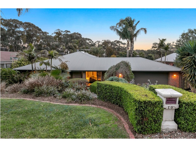 10 Caspian Court, Woodcroft SA 5162