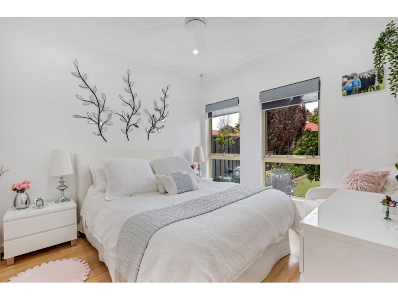 1 Kurrajong Place, Seacombe Gardens SA 5047