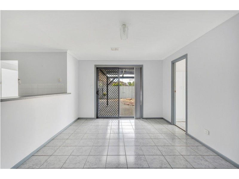 9 Todd Street, Woodcroft SA 5162