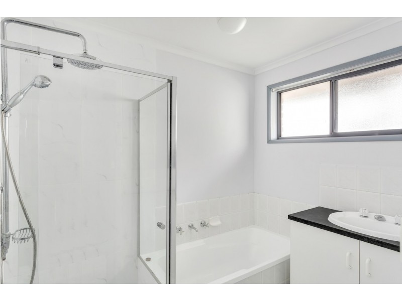 9 Todd Street, Woodcroft SA 5162