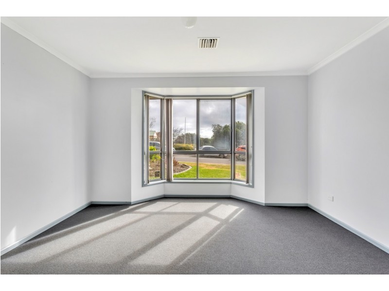 9 Todd Street, Woodcroft SA 5162