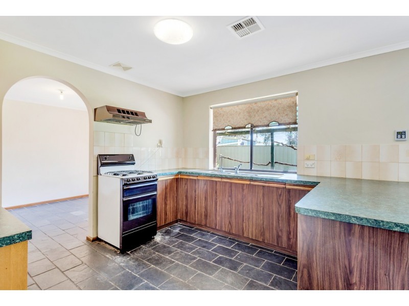 1 Julia Crescent, Woodcroft SA 5162