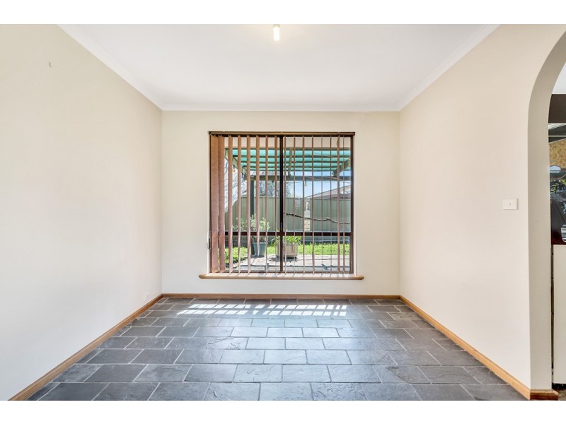 1 Julia Crescent, Woodcroft SA 5162