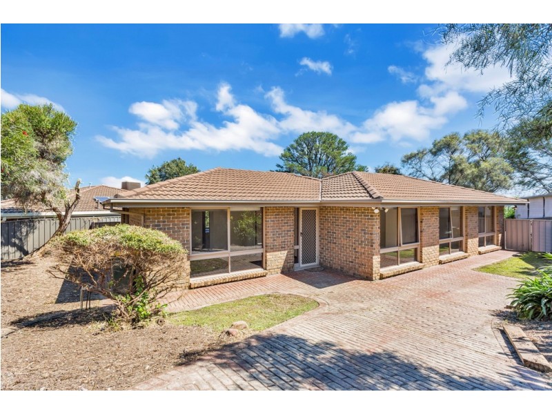 17 Panorama Drive, Aberfoyle Park SA 5159