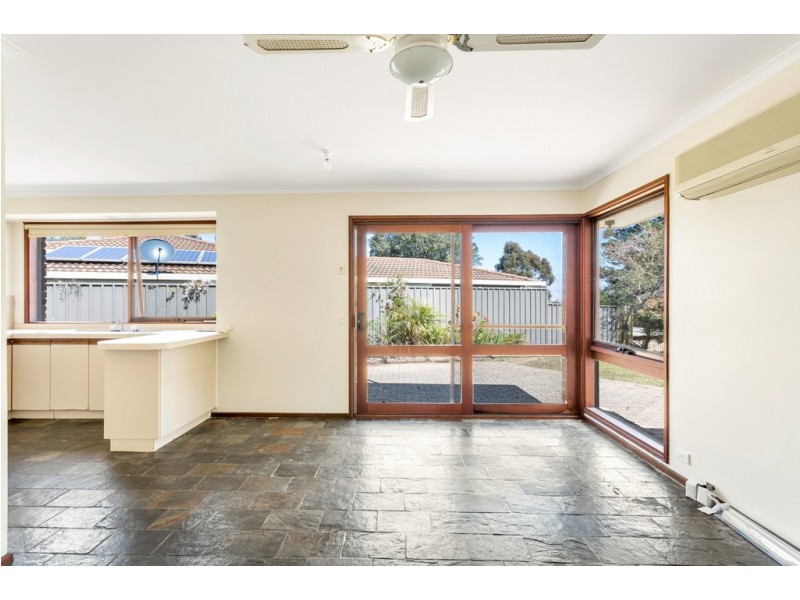 17 Panorama Drive, Aberfoyle Park SA 5159