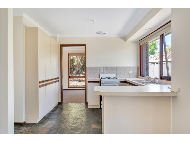 17 Panorama Drive, Aberfoyle Park SA 5159