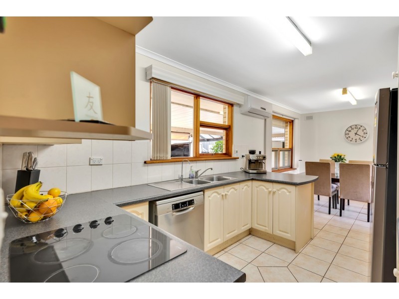 3 Creighton Avenue, Morphett Vale SA 5162