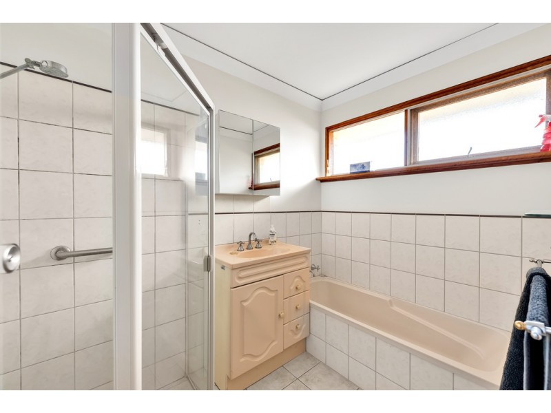 3 Creighton Avenue, Morphett Vale SA 5162