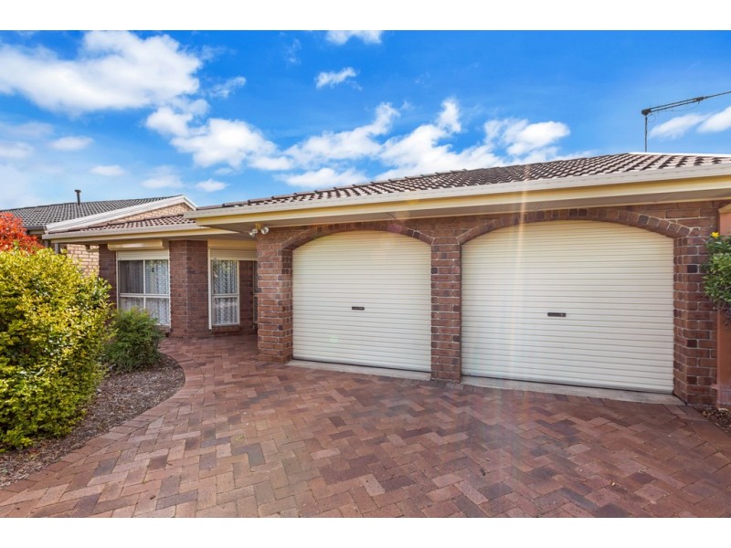 19 Coonawarra Close, Woodcroft SA 5162