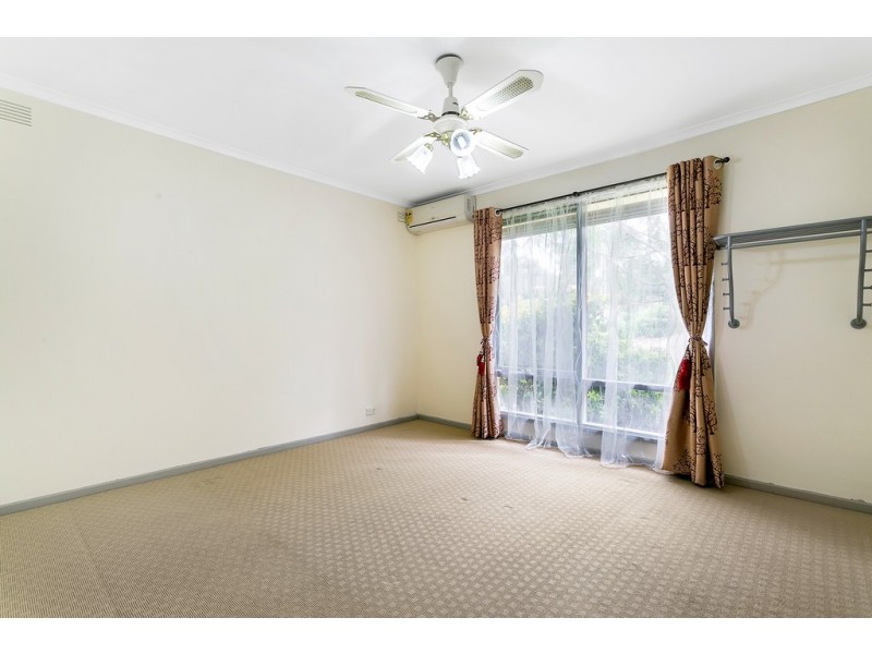 16 Kenihans Road, Reynella East SA 5161