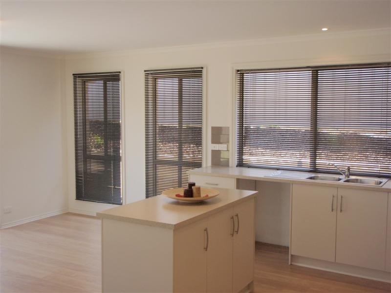 11 Sameden Drive, Noarlunga Downs SA 5168