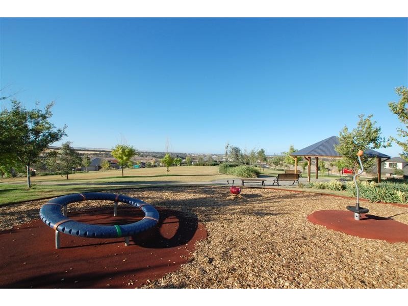 11 Sameden Drive, Noarlunga Downs SA 5168