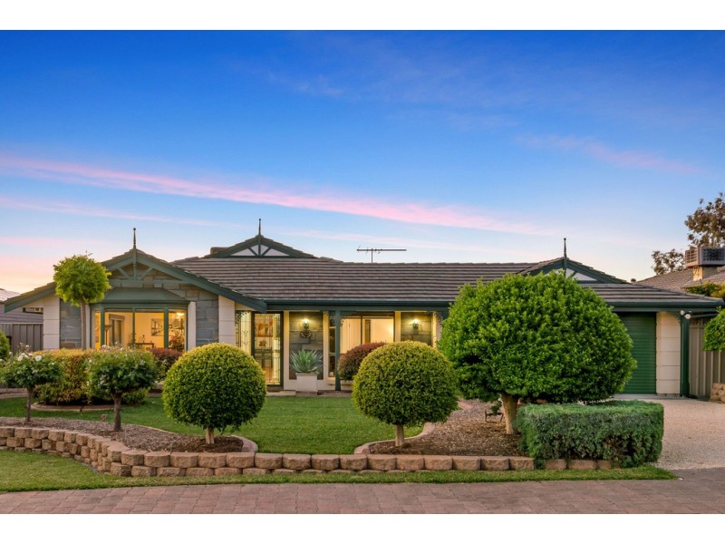 90 Investigator Drive, Woodcroft SA 5162