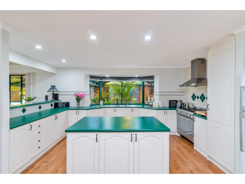 90 Investigator Drive, Woodcroft SA 5162