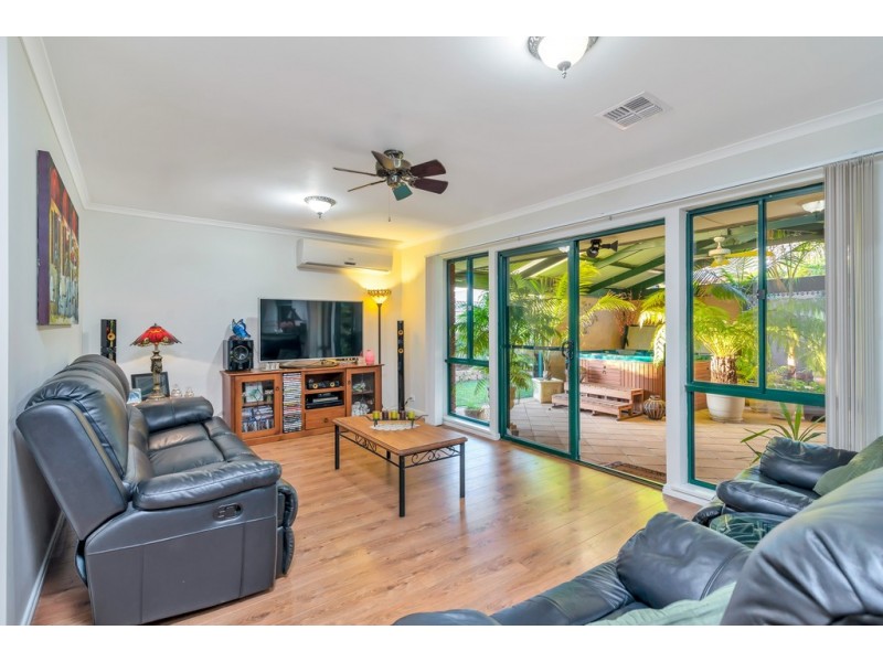 90 Investigator Drive, Woodcroft SA 5162