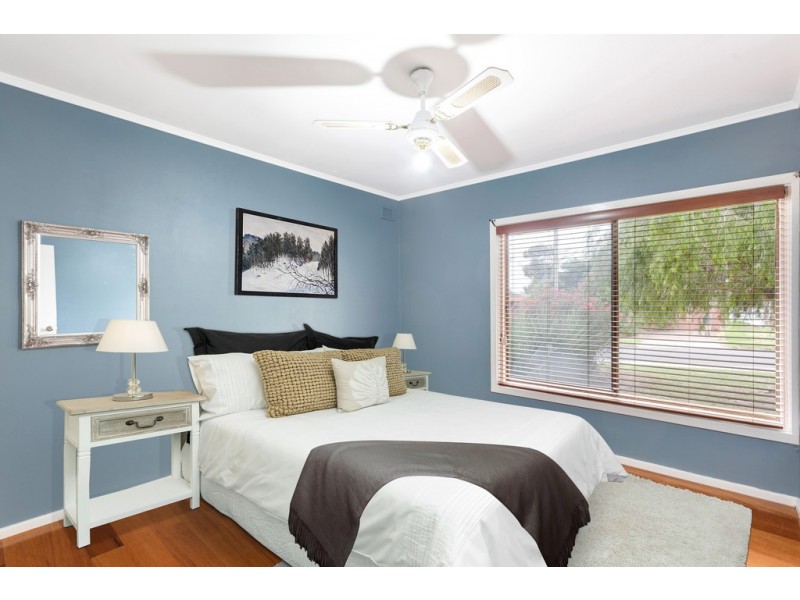 22 Moorong Road, O’sullivan Beach SA 5166