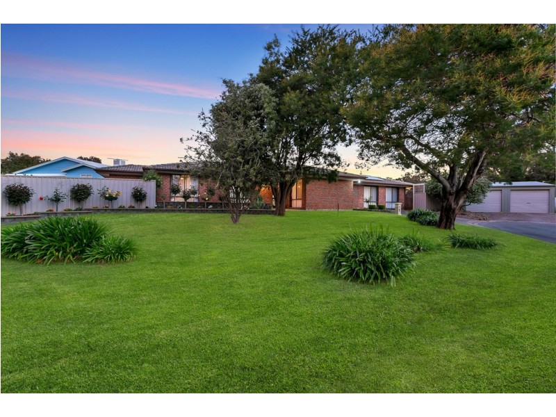 25 Bassett Street, Willunga SA 5172