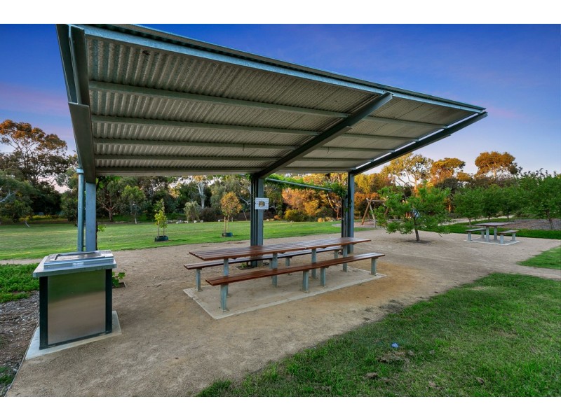 25 Bassett Street, Willunga SA 5172