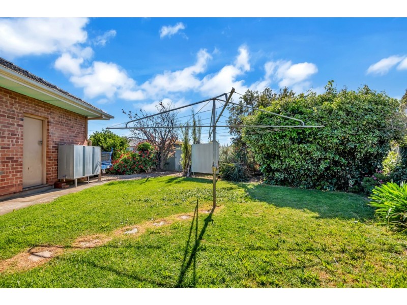 18 Barry Road, Oaklands Park SA 5046