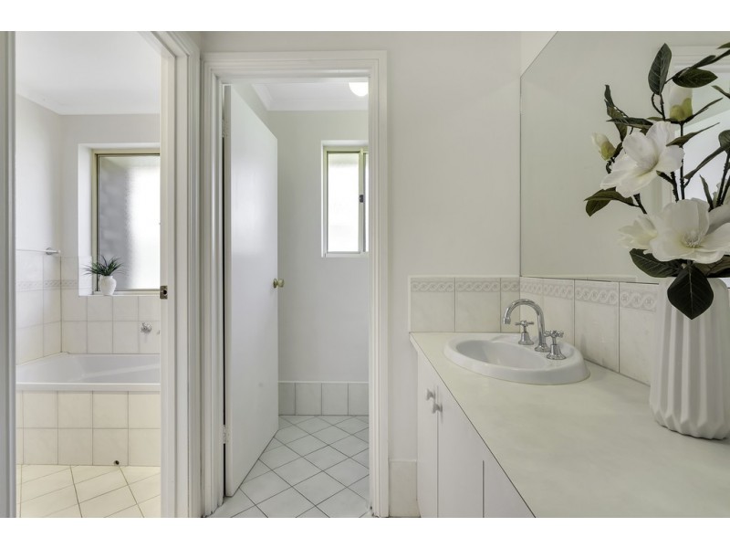 4 Carbnet Place, Seacombe Gardens SA 5047