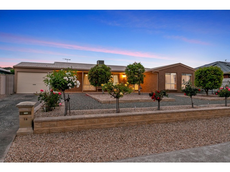18 Richards Road, Willunga SA 5172