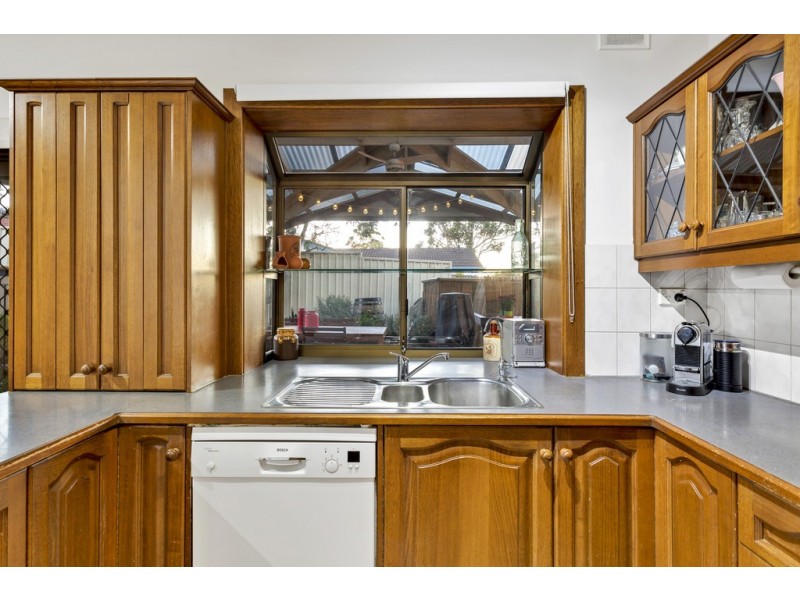 4 Brigadoon Street, Happy Valley SA 5159