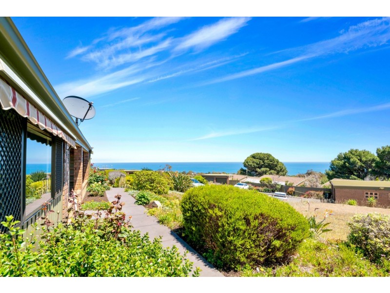 2/145 Perry Barr Road, Hallett Cove SA 5158