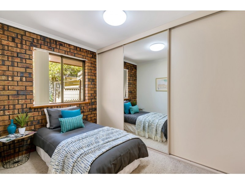 2/145 Perry Barr Road, Hallett Cove SA 5158