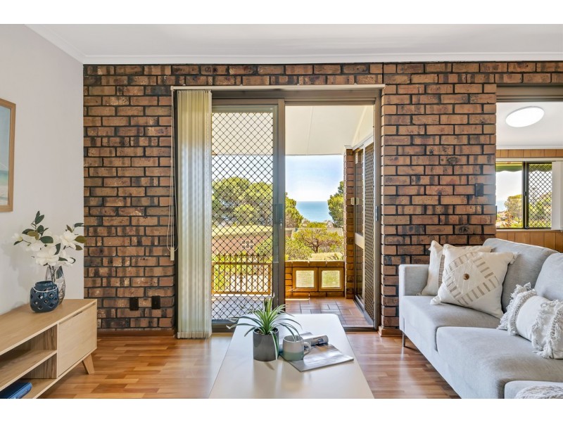 2/145 Perry Barr Road, Hallett Cove SA 5158