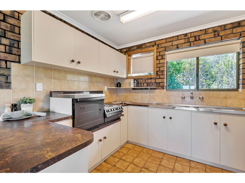 2/145 Perry Barr Road, Hallett Cove SA 5158