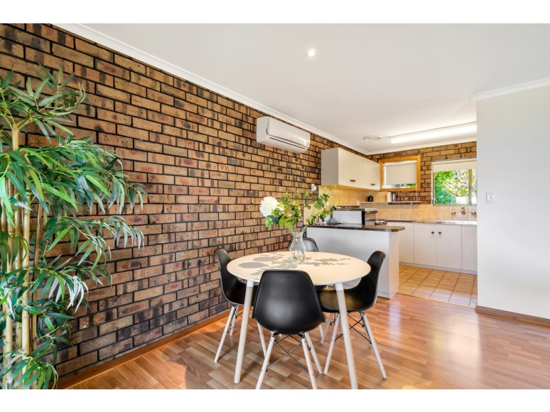 2/145 Perry Barr Road, Hallett Cove SA 5158