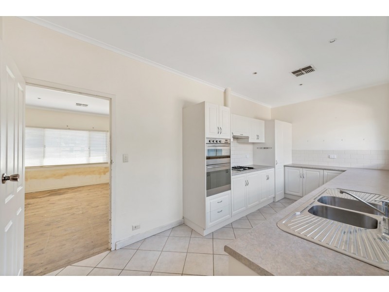 17 Taylor Street, Reynella SA 5161