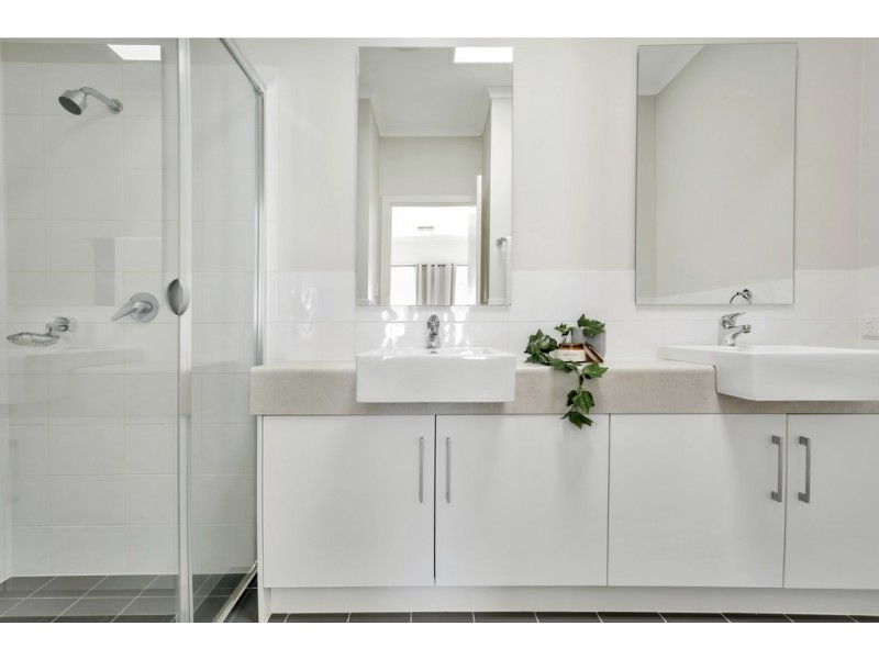56 York Avenue, Clovelly Park SA 5042