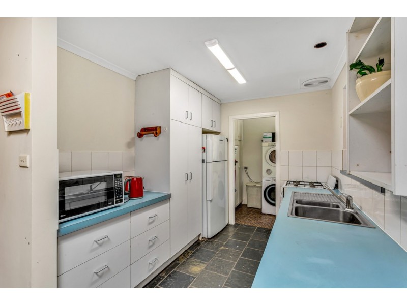 1 Tripoli Road, Happy Valley SA 5159